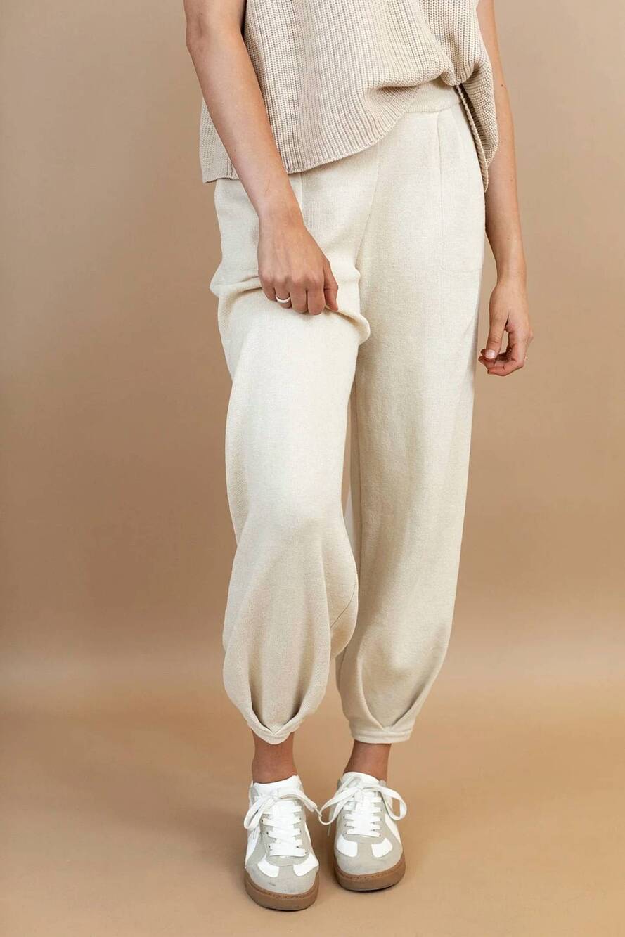 NEW TEA N ROSE women's abbie sweater pants in oatmeal